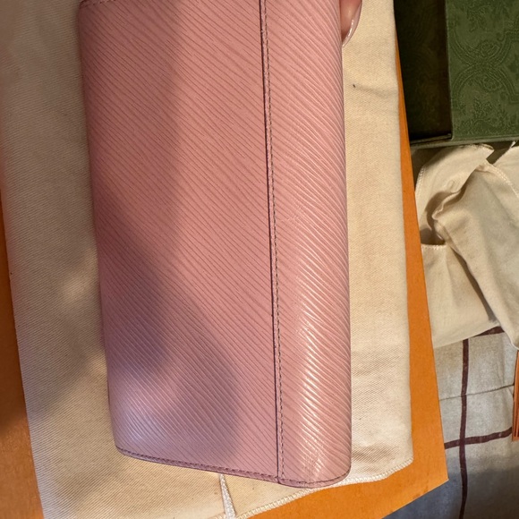 Authentic LV twist wallet - Picture 11 of 12